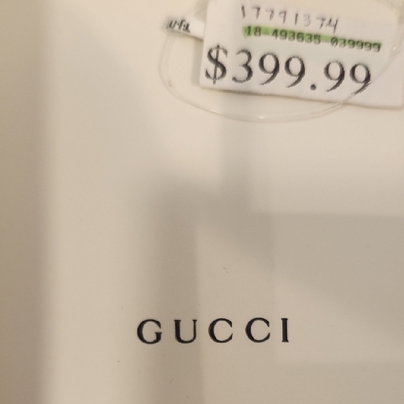 Gucci Women's Vibrant Green and Red Watch - Picture 2 of 6